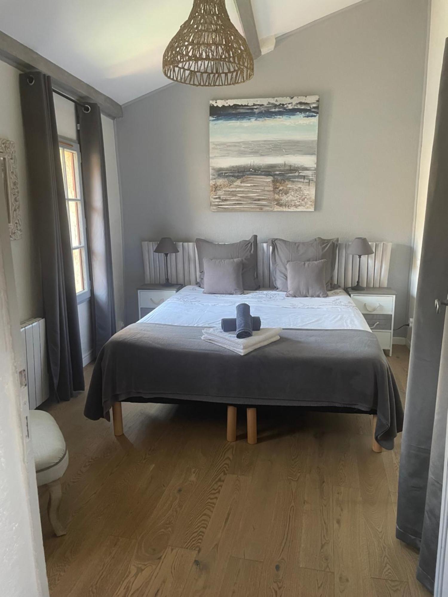 Appartement A 50 M De La Place Aux Herbes Uzès Екстериор снимка