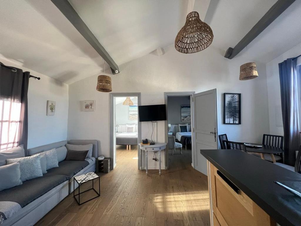 Appartement A 50 M De La Place Aux Herbes Uzès Екстериор снимка